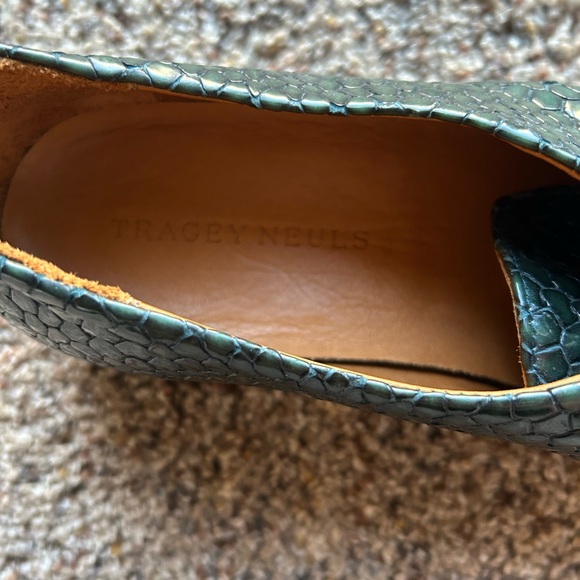 Tracey Neuls green snake skin sneaker - Picture 4 of 5